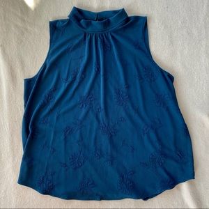 Stunning sleeveless navy Ann Taylor blouse sz XL